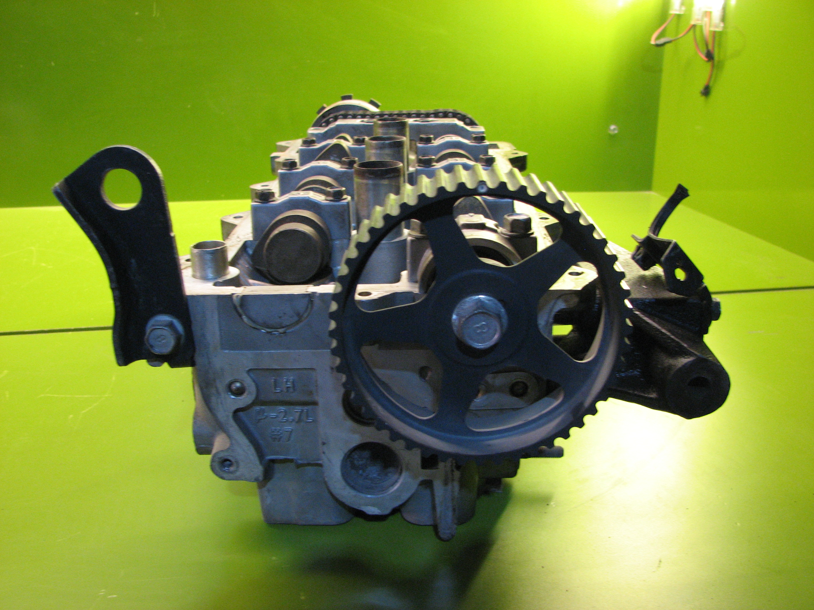 سر سیلندر سانتافه 2/7 - چپ - N8