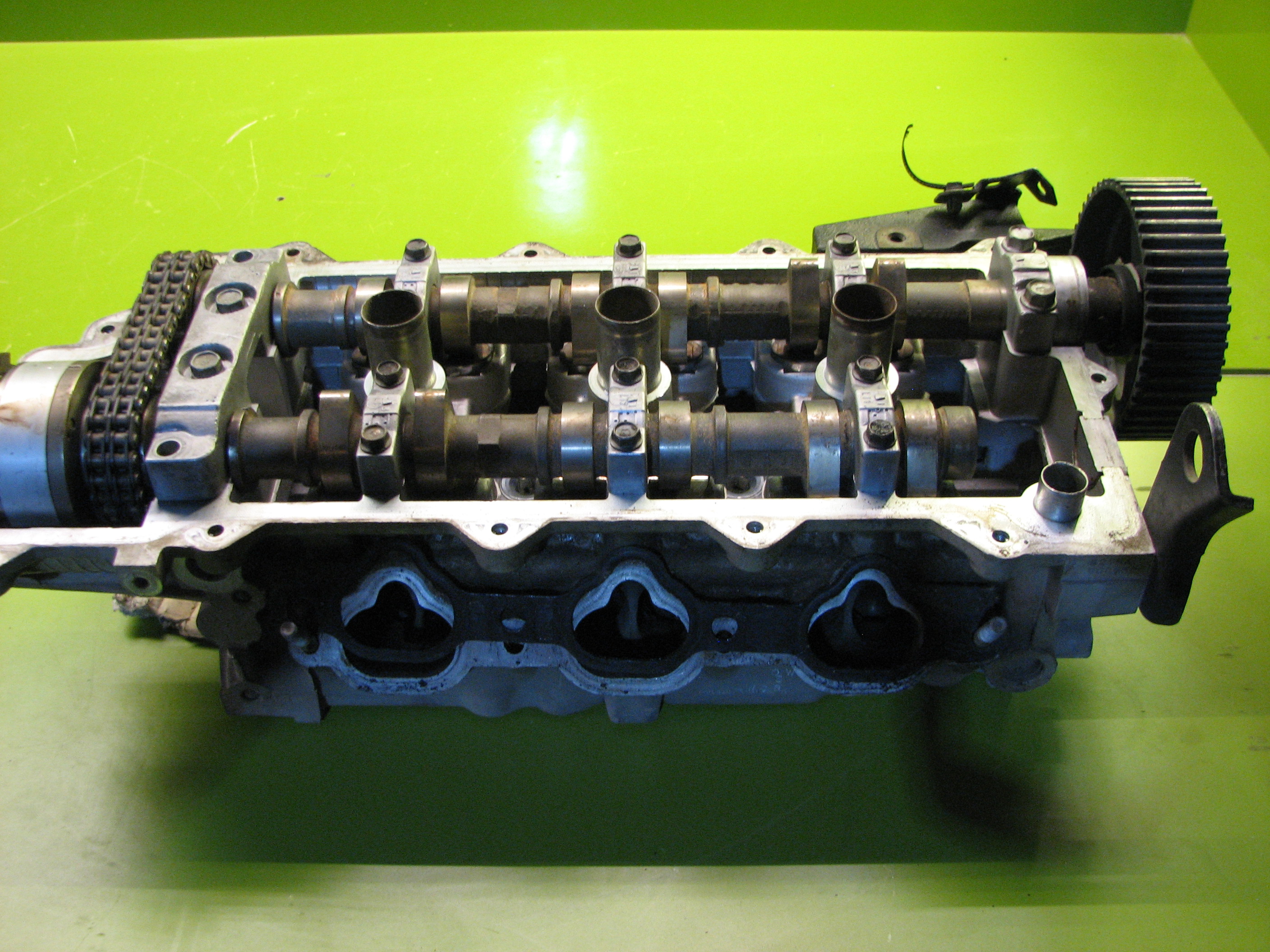 سر سیلندر سانتافه 2/7 - چپ - N8