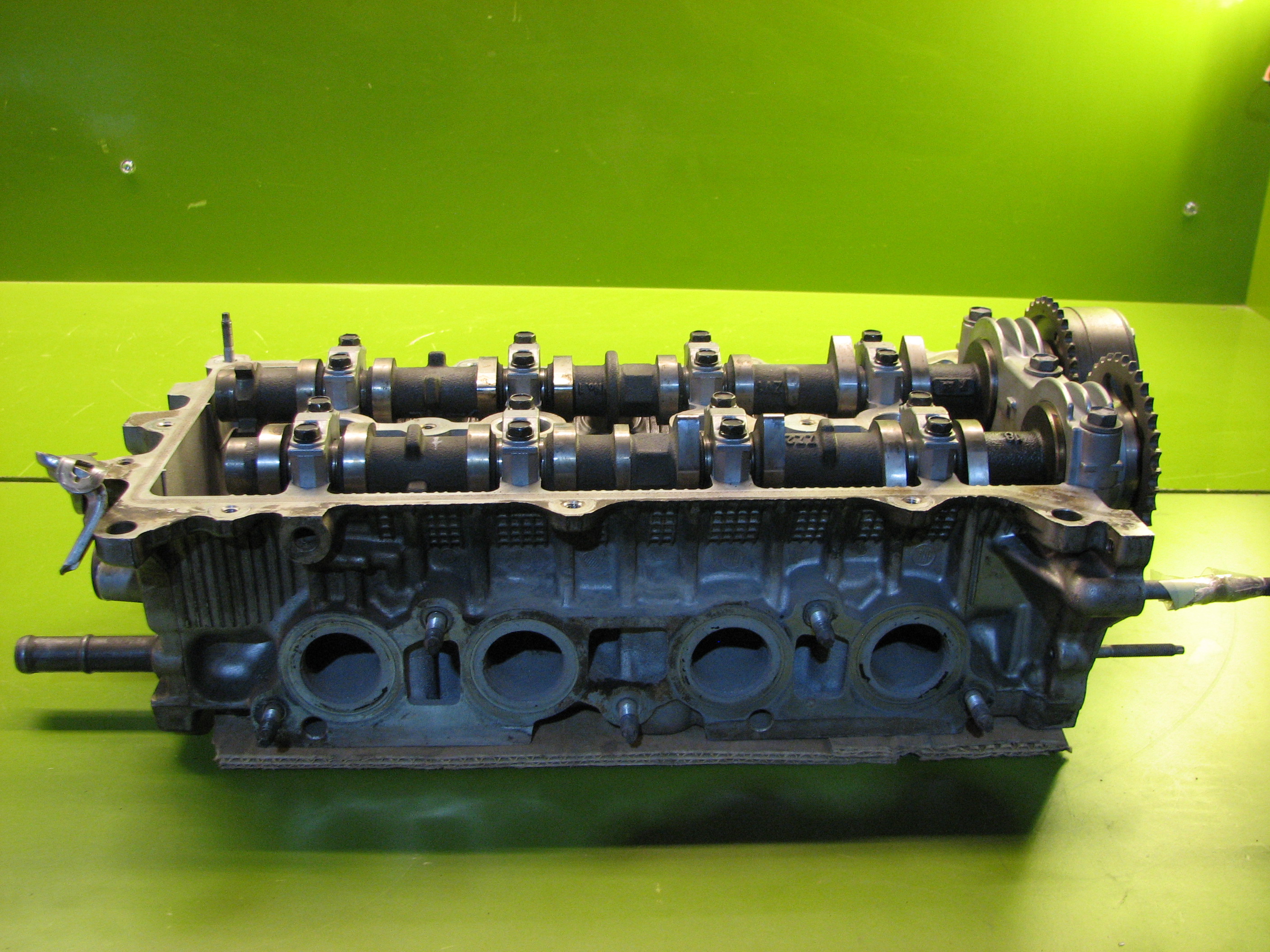 سر سیلندر کرولا