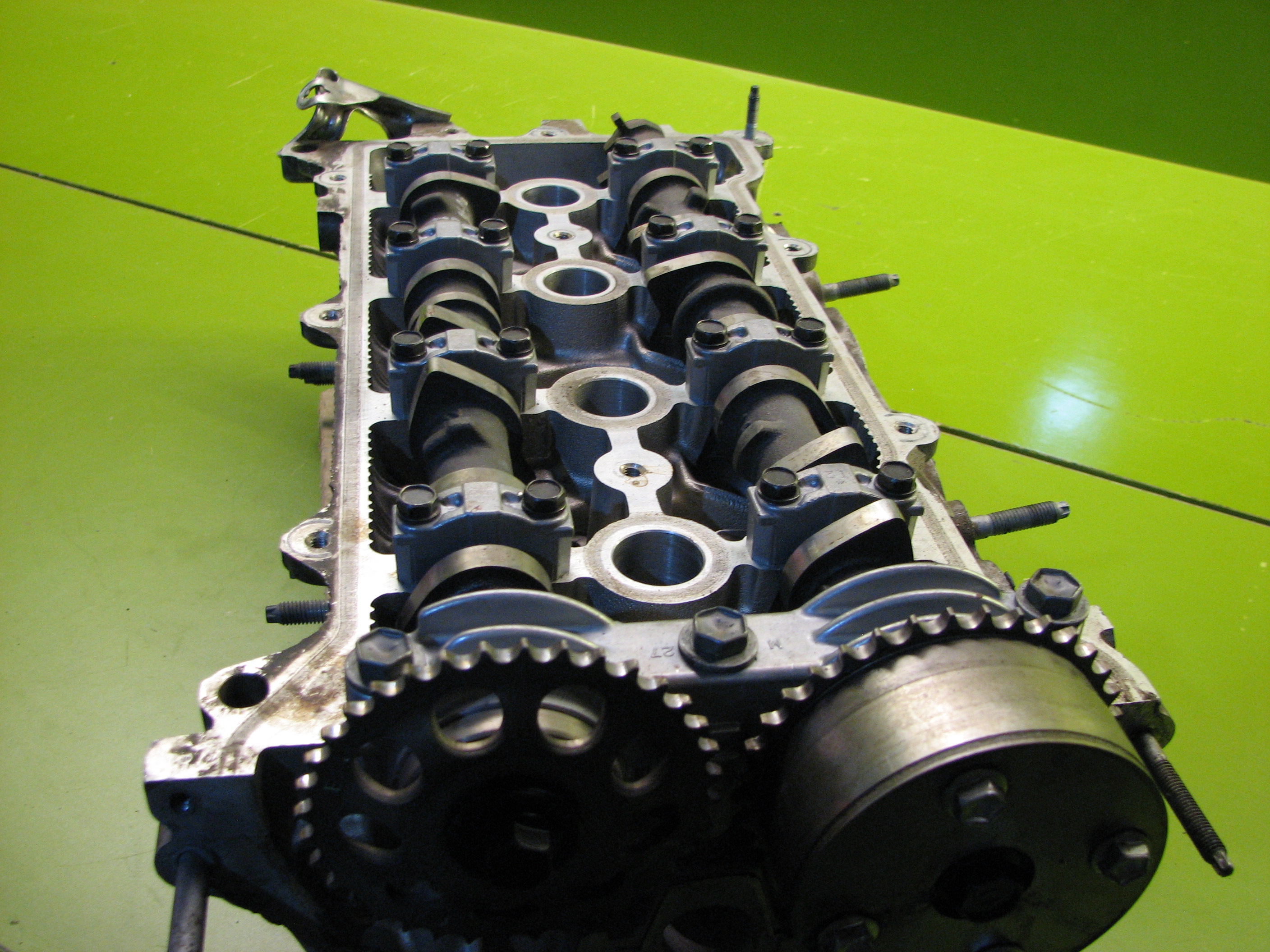 سر سیلندر کرولا