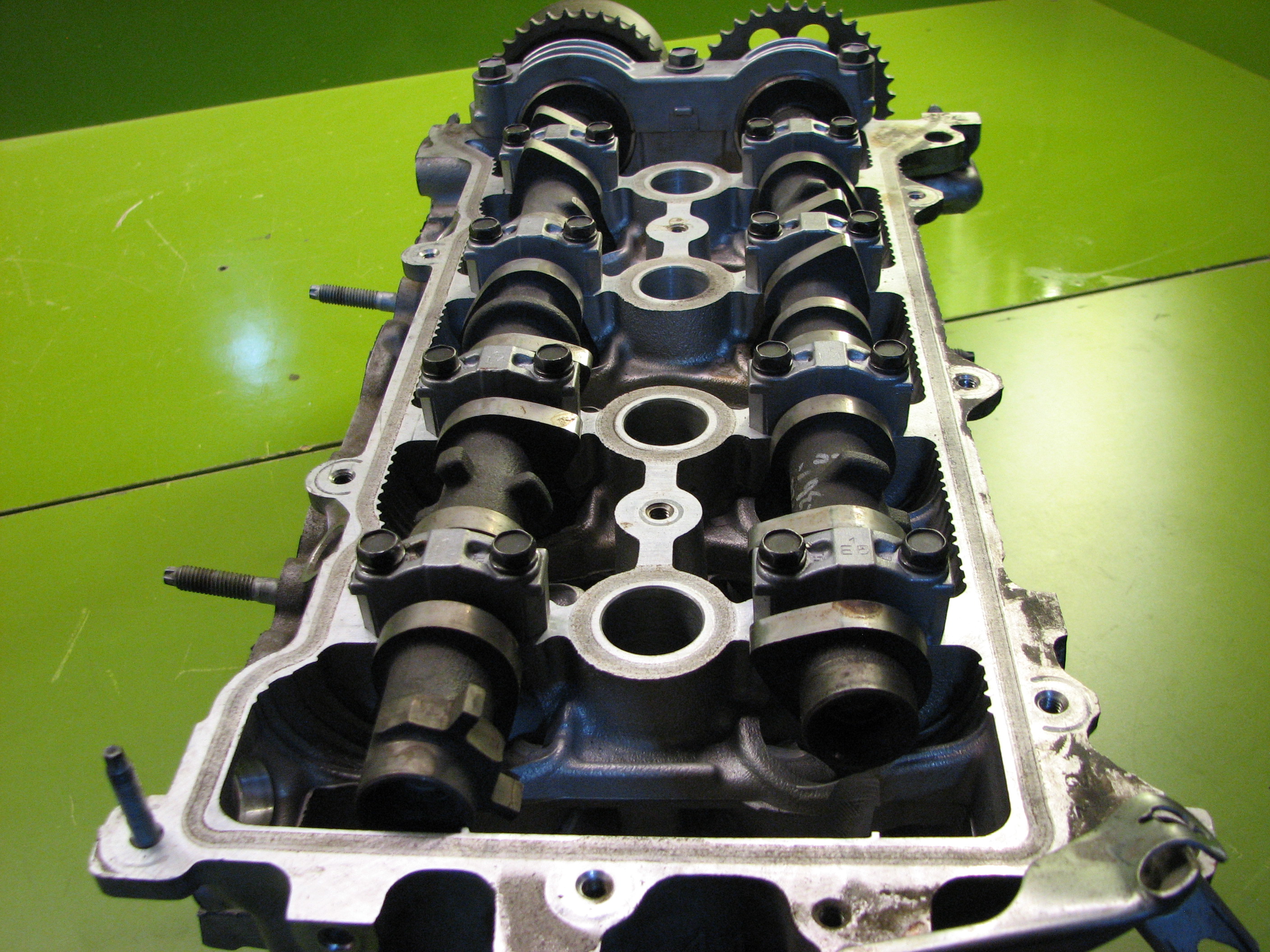 سر سیلندر کرولا