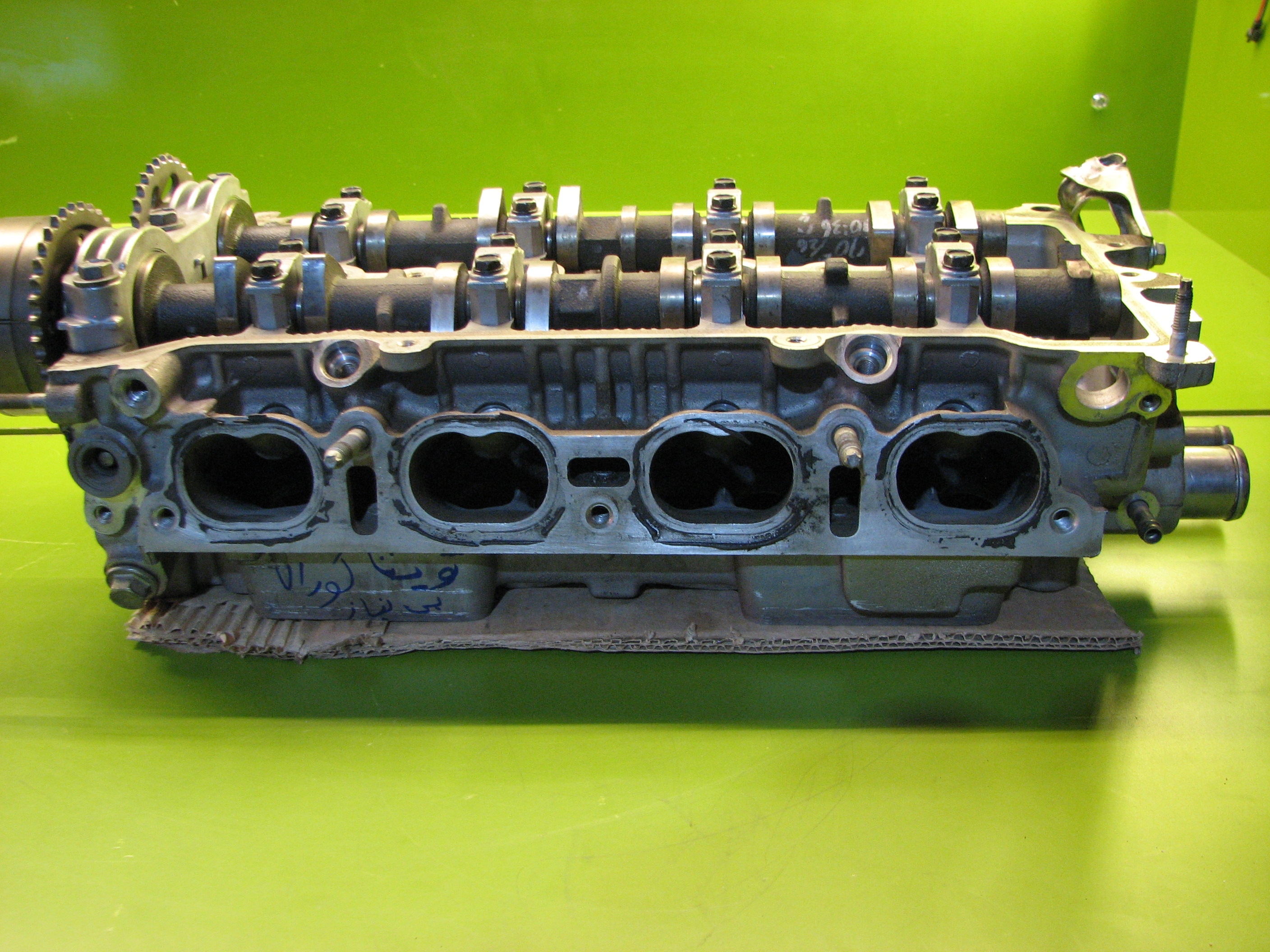 سر سیلندر کرولا