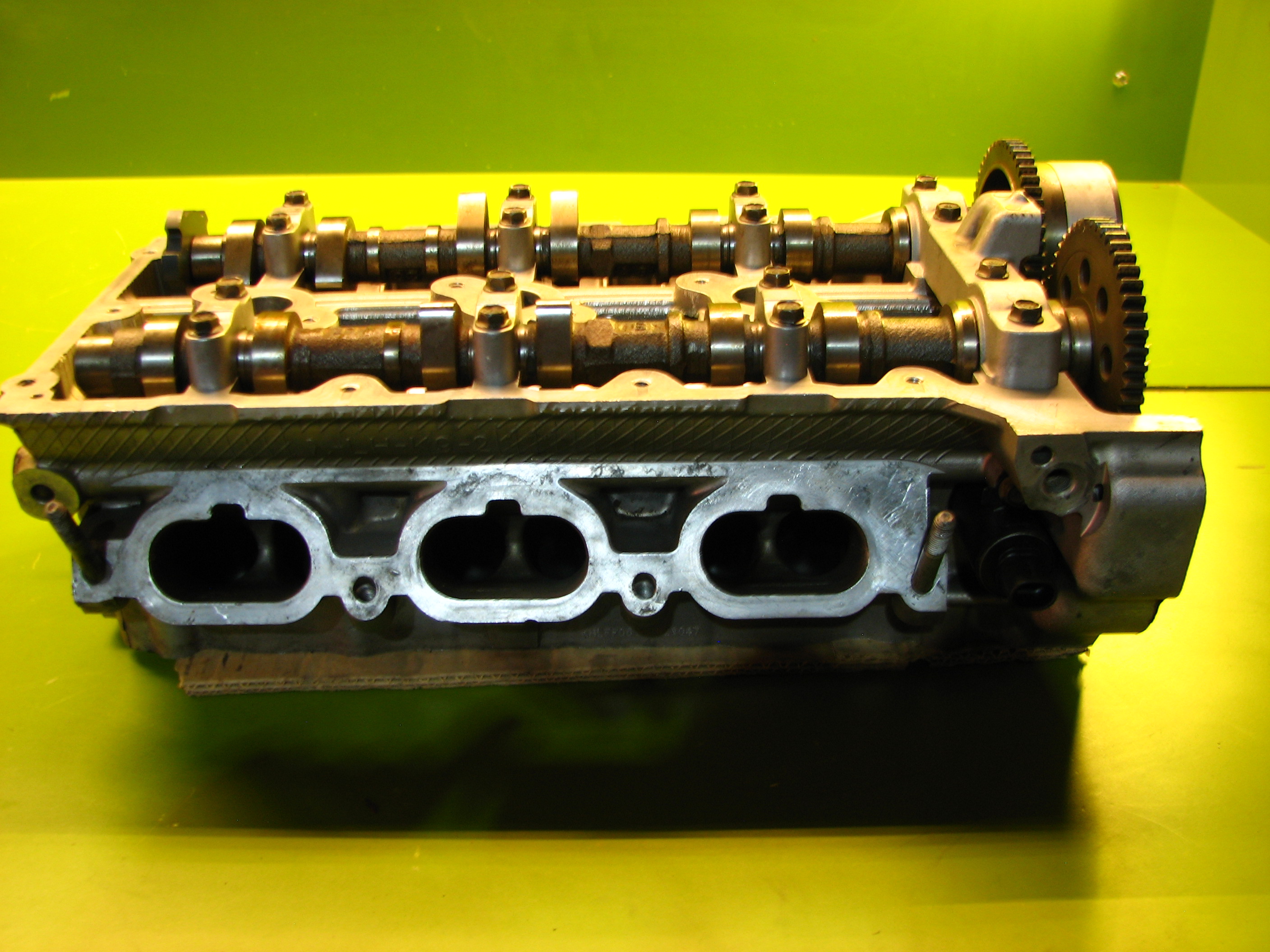 سر سیلندر آزرا - چپ - N3