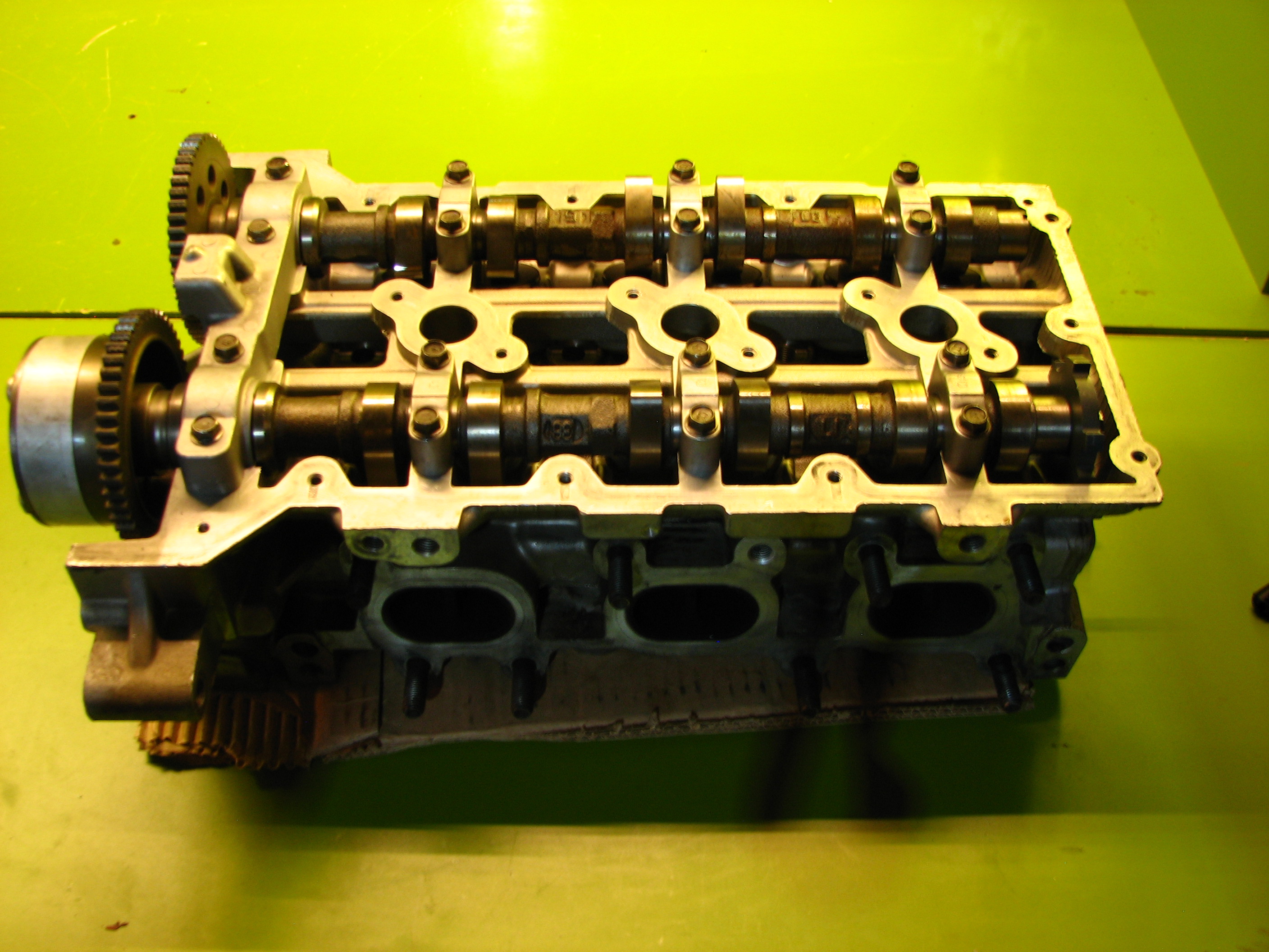 سر سیلندر آزرا - چپ - N3