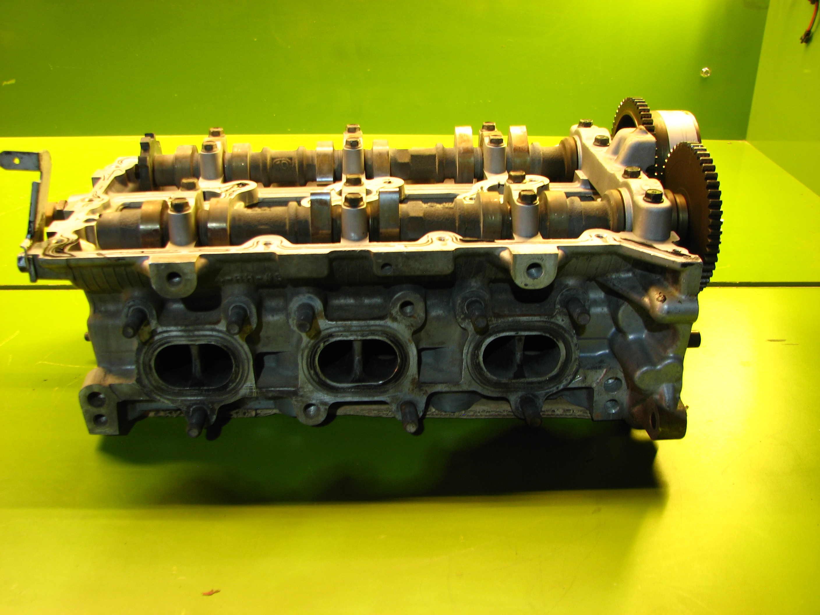 سر سیلندر آزرا - راست - N5