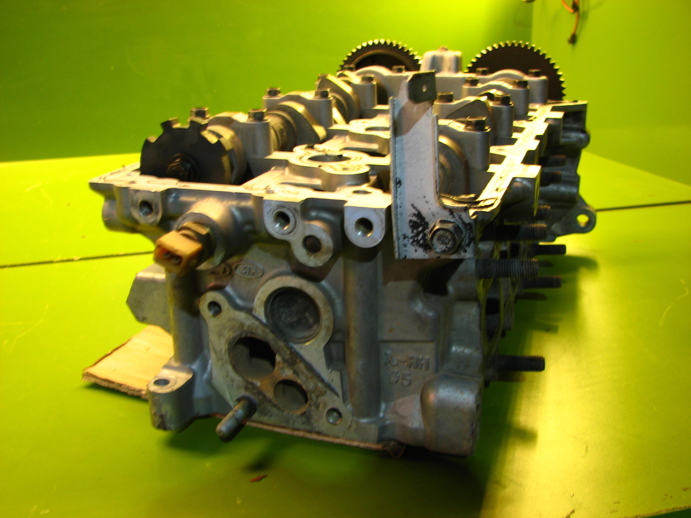 سر سیلندر آزرا - راست - N5