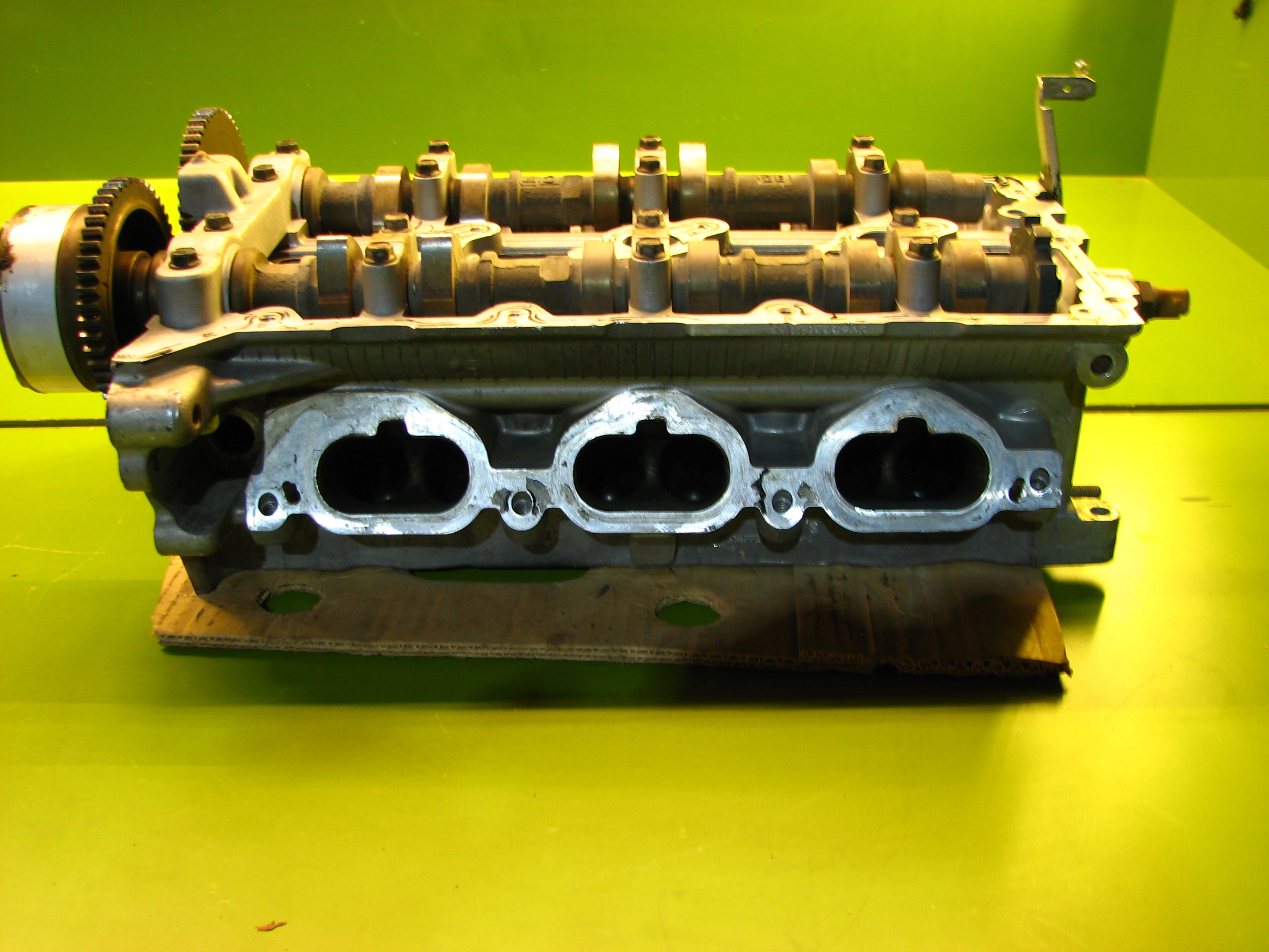 سر سیلندر آزرا - راست - N5