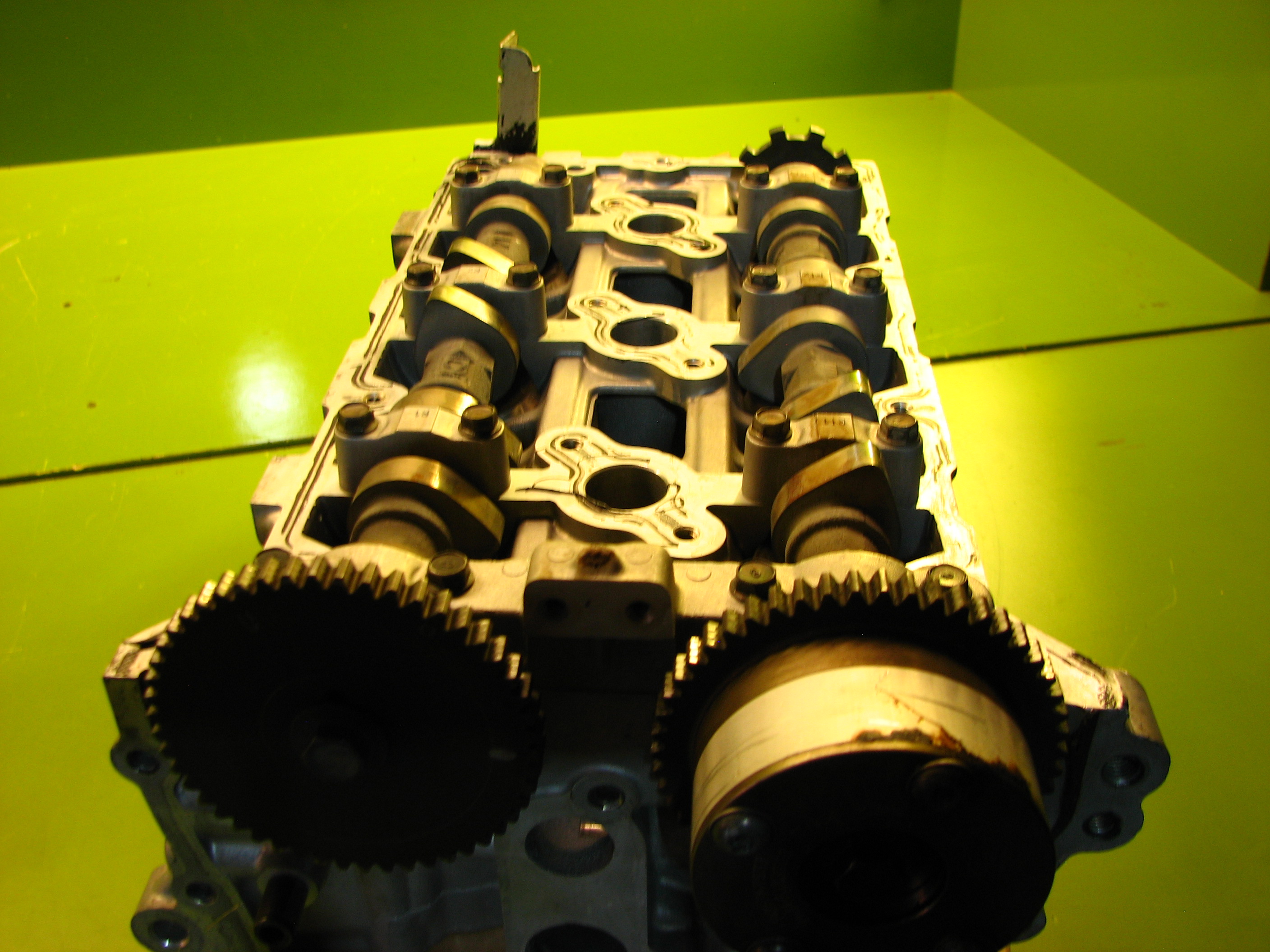 سر سیلندر آزرا - راست - N5