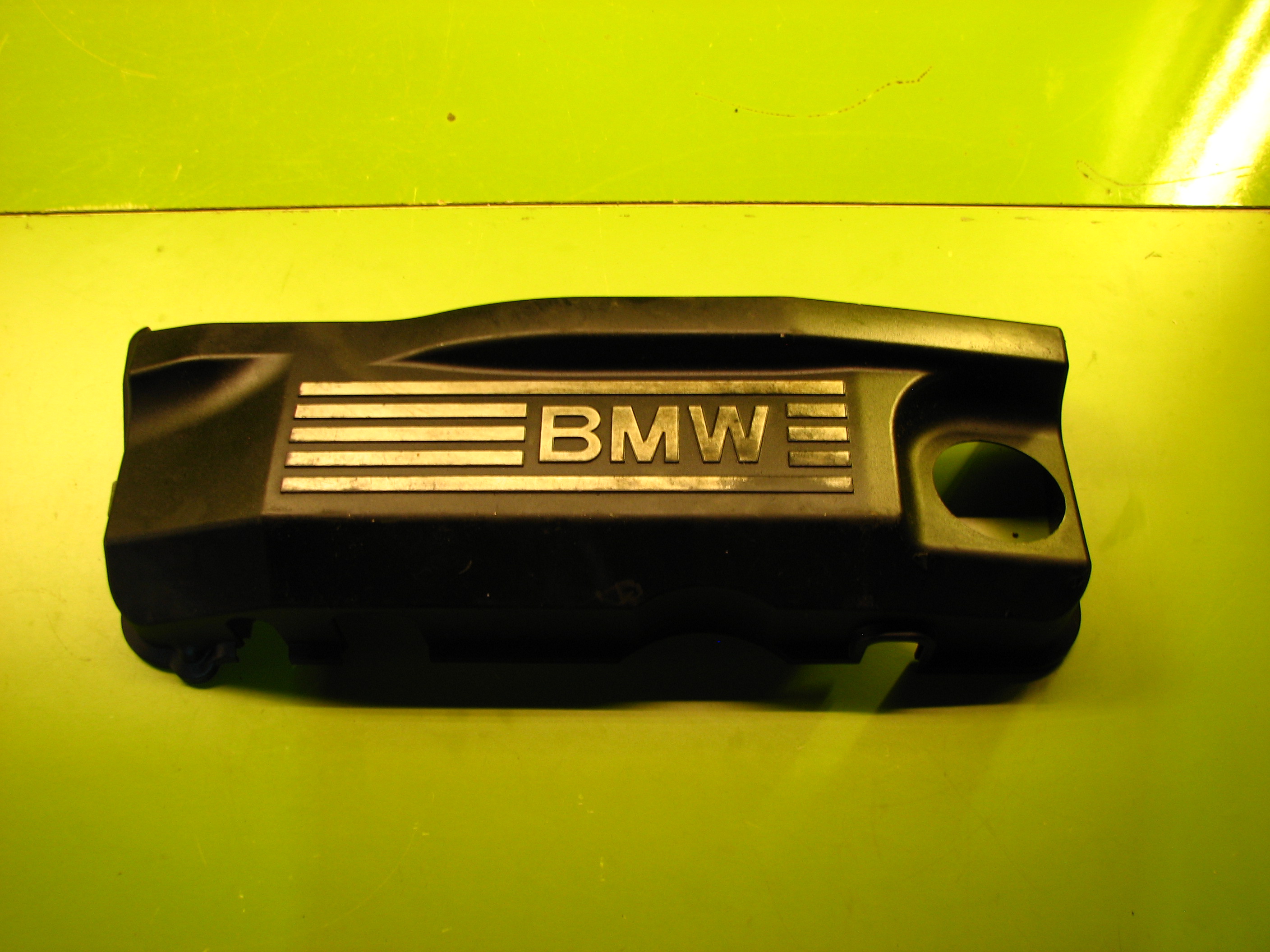 درب موتور اصلی BMV 320 i