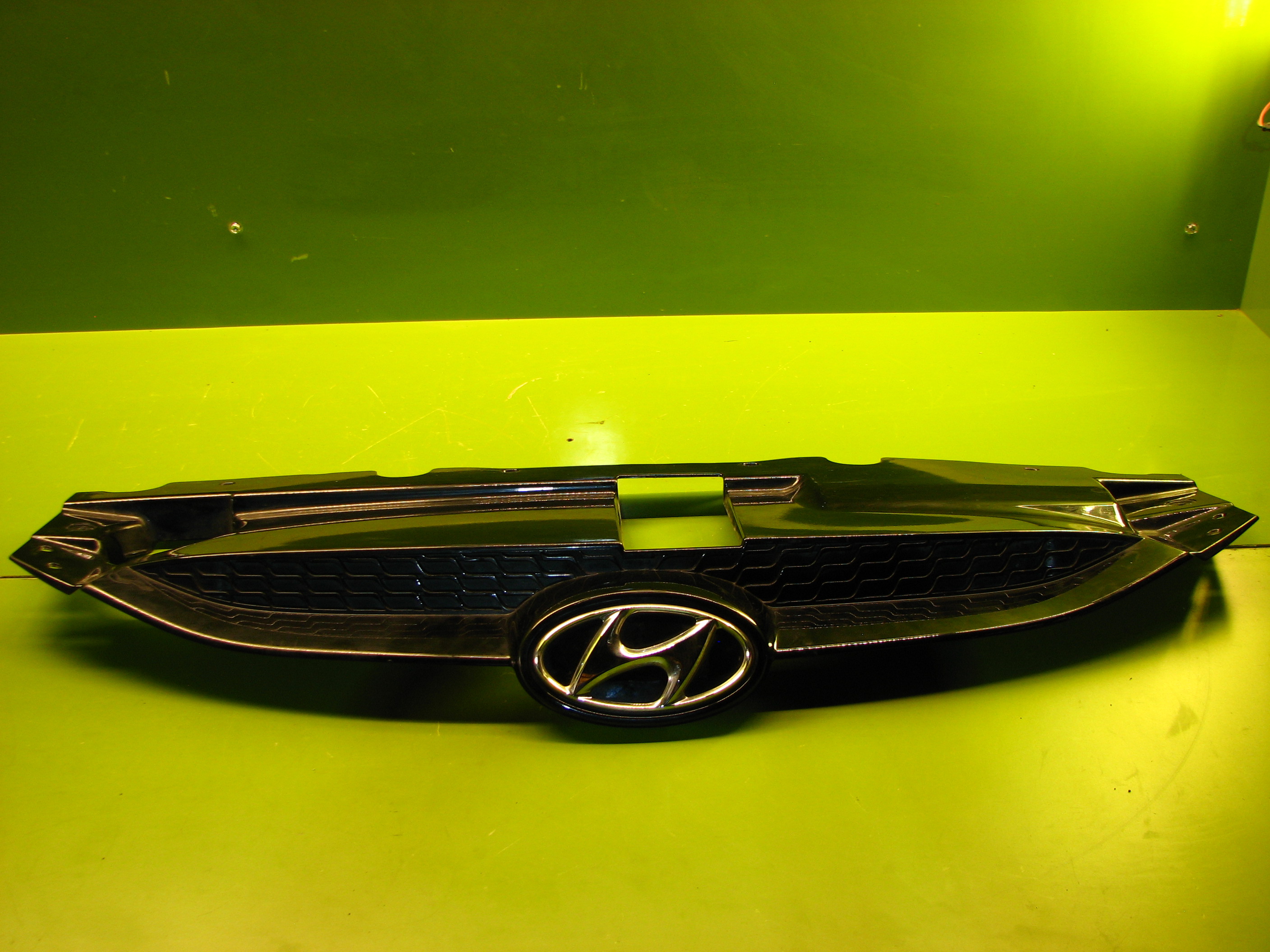 جلو پنجره رادیات توسان