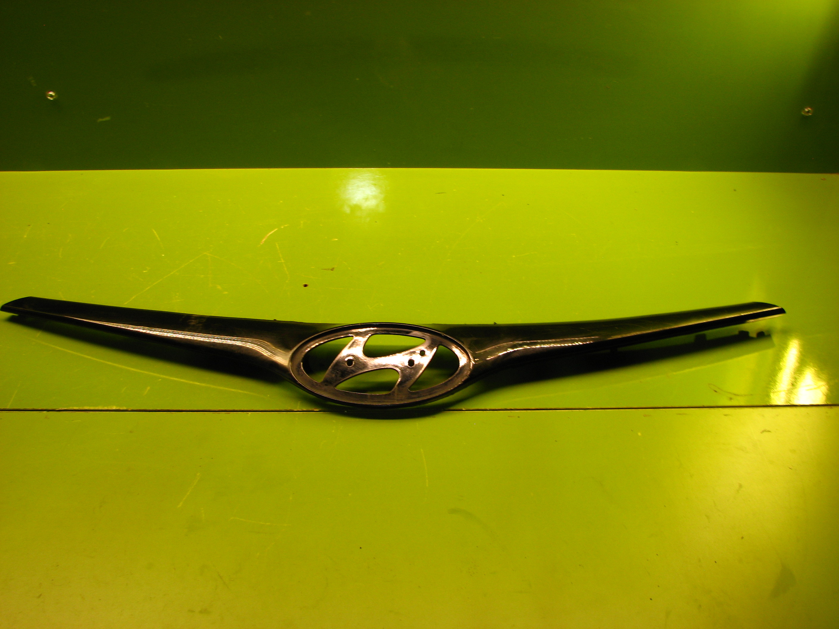 جلو پنجره بالایی رادیاتور سپر جلوی i20