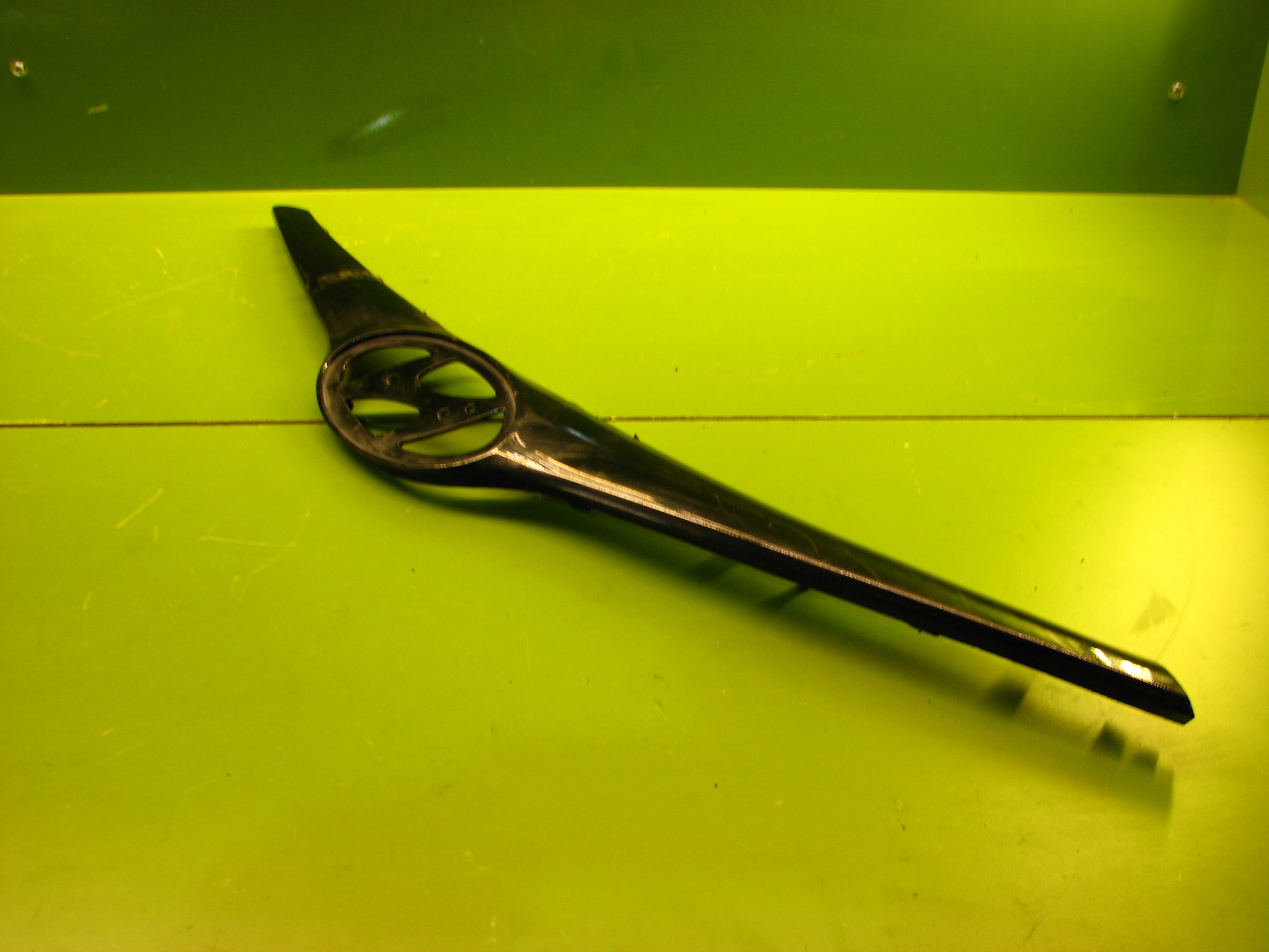 جلو پنجره بالایی رادیاتور سپر جلوی i20