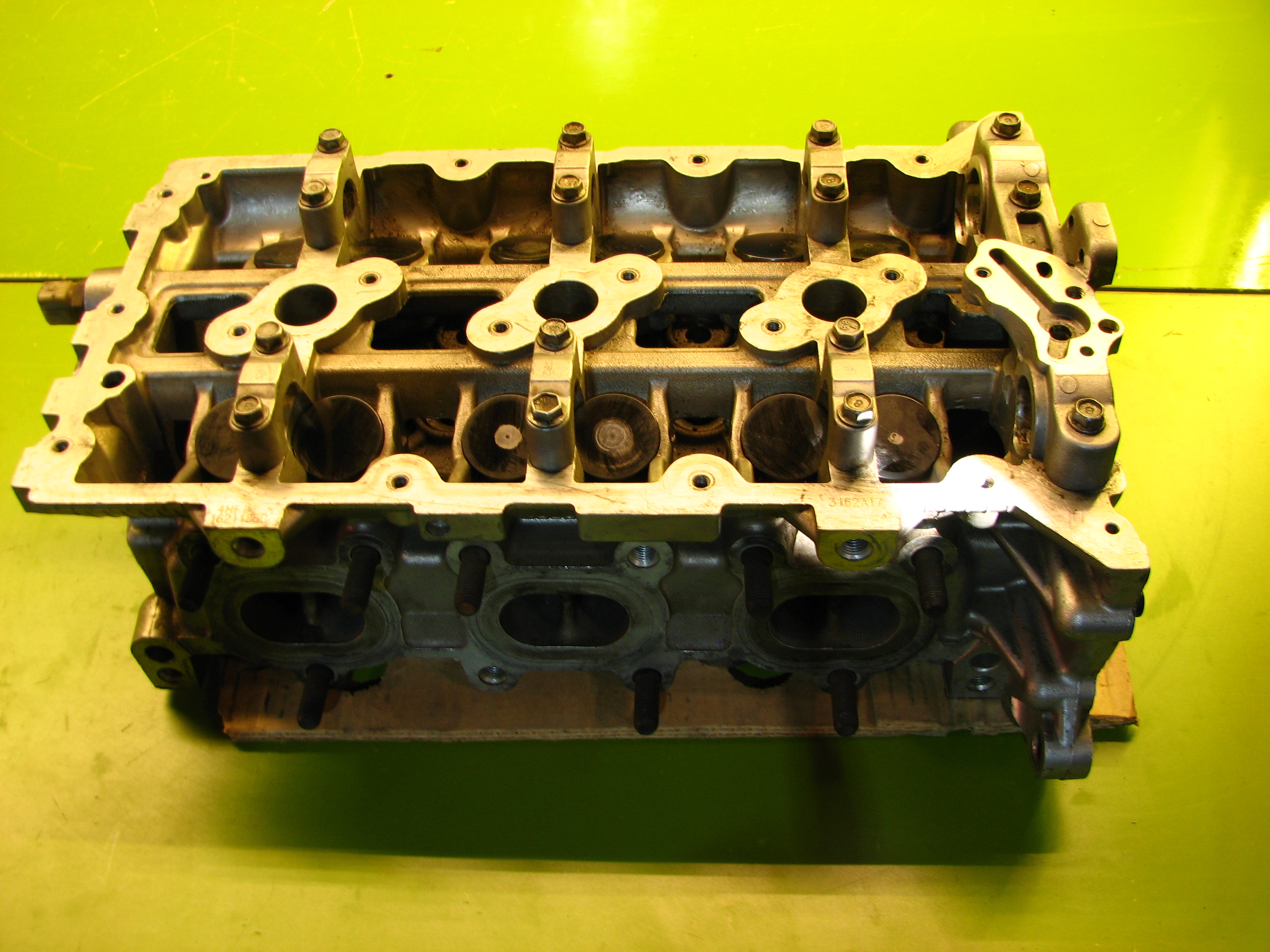 سر سیلندر گرنجور - چپ - N2