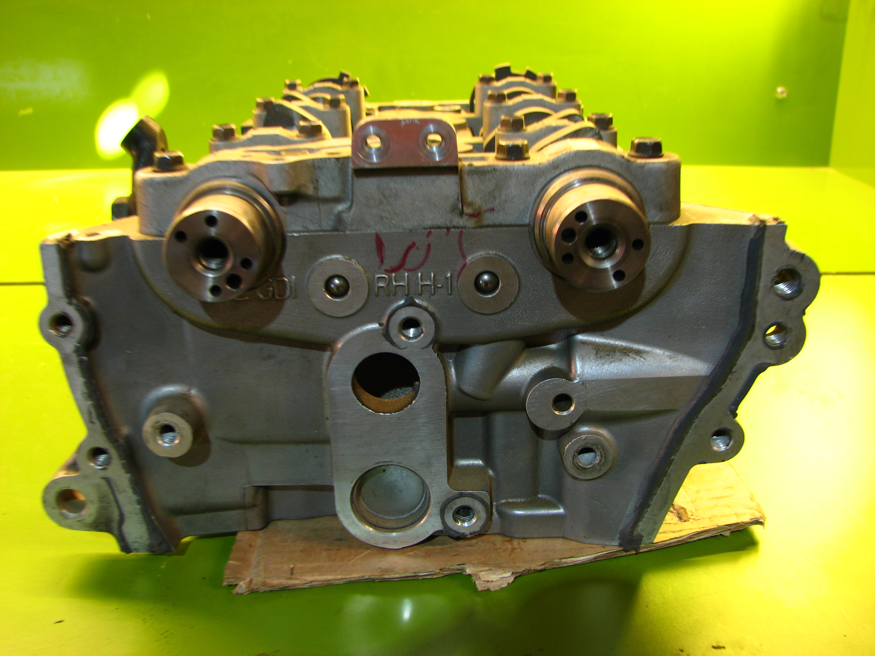 سر سیلندر آزرا - راست - N4