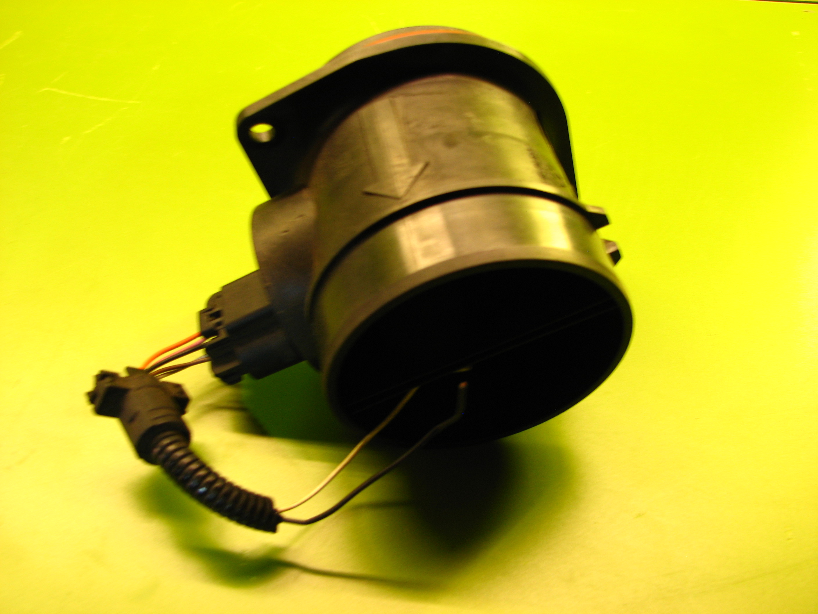 ایرمس (سنسور جریان هوا)  آزرا