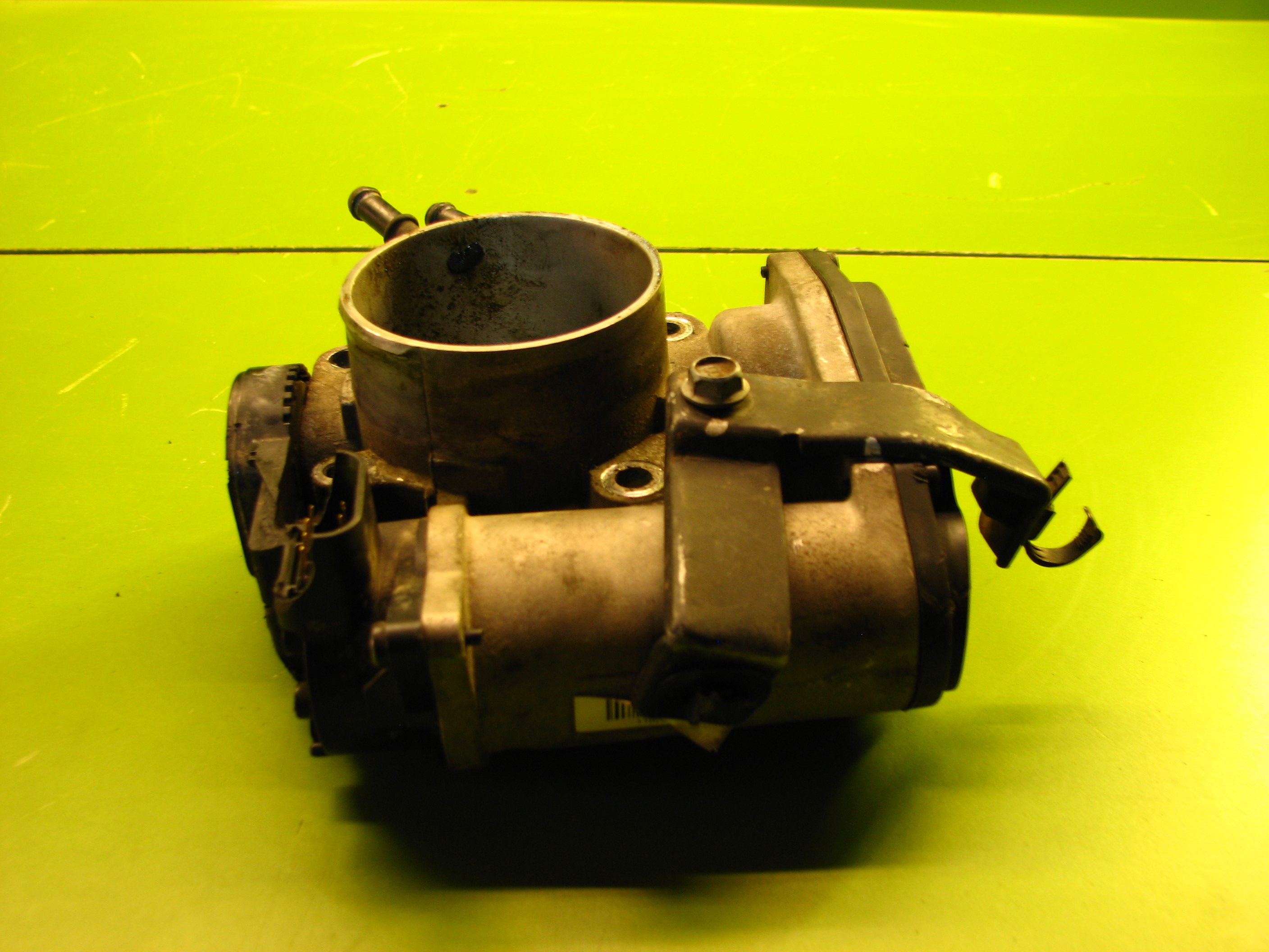 دریچه گاز سانتافه 2/7 (1)