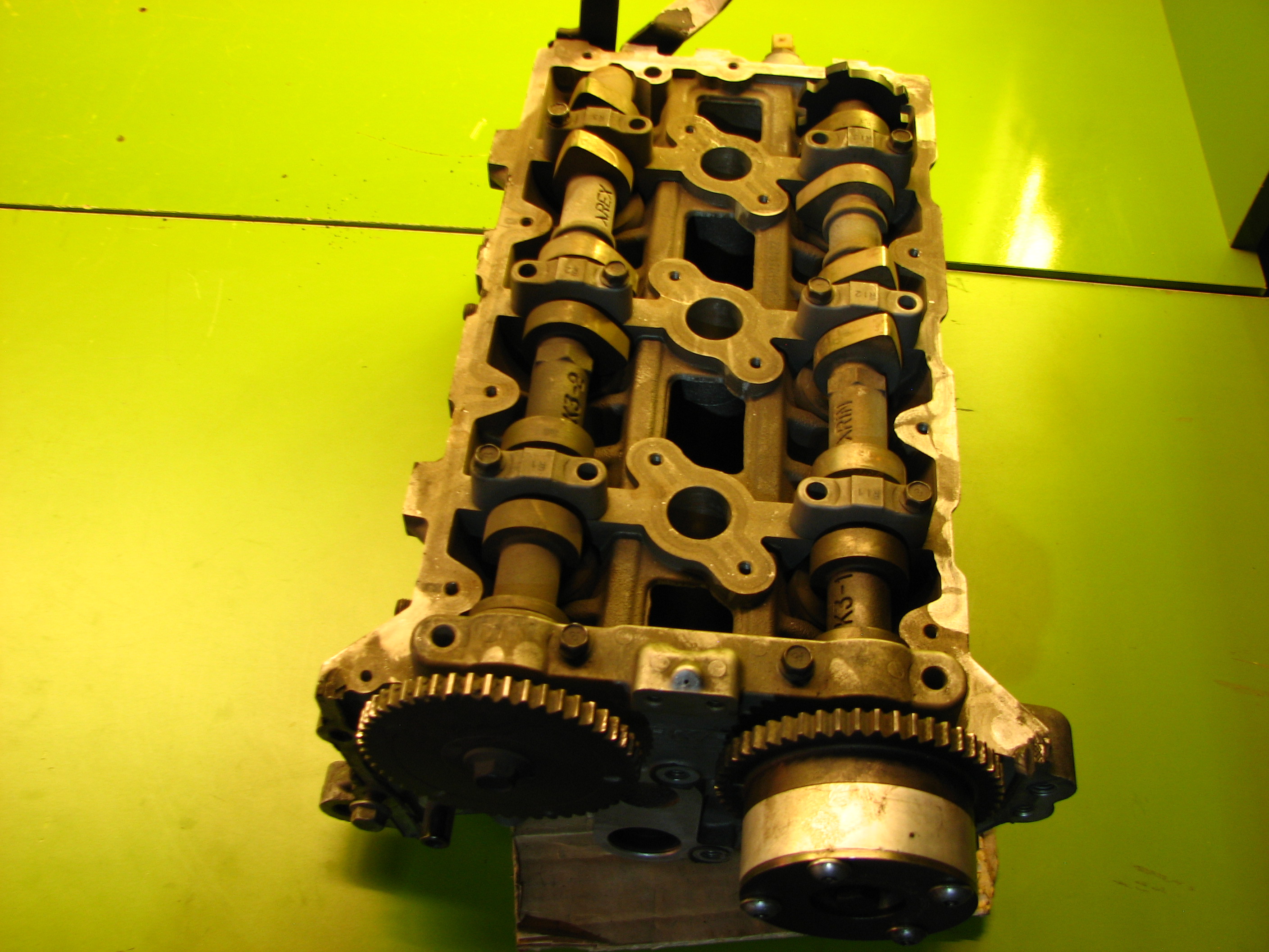 سر سیلندر آزرا - راست - N7