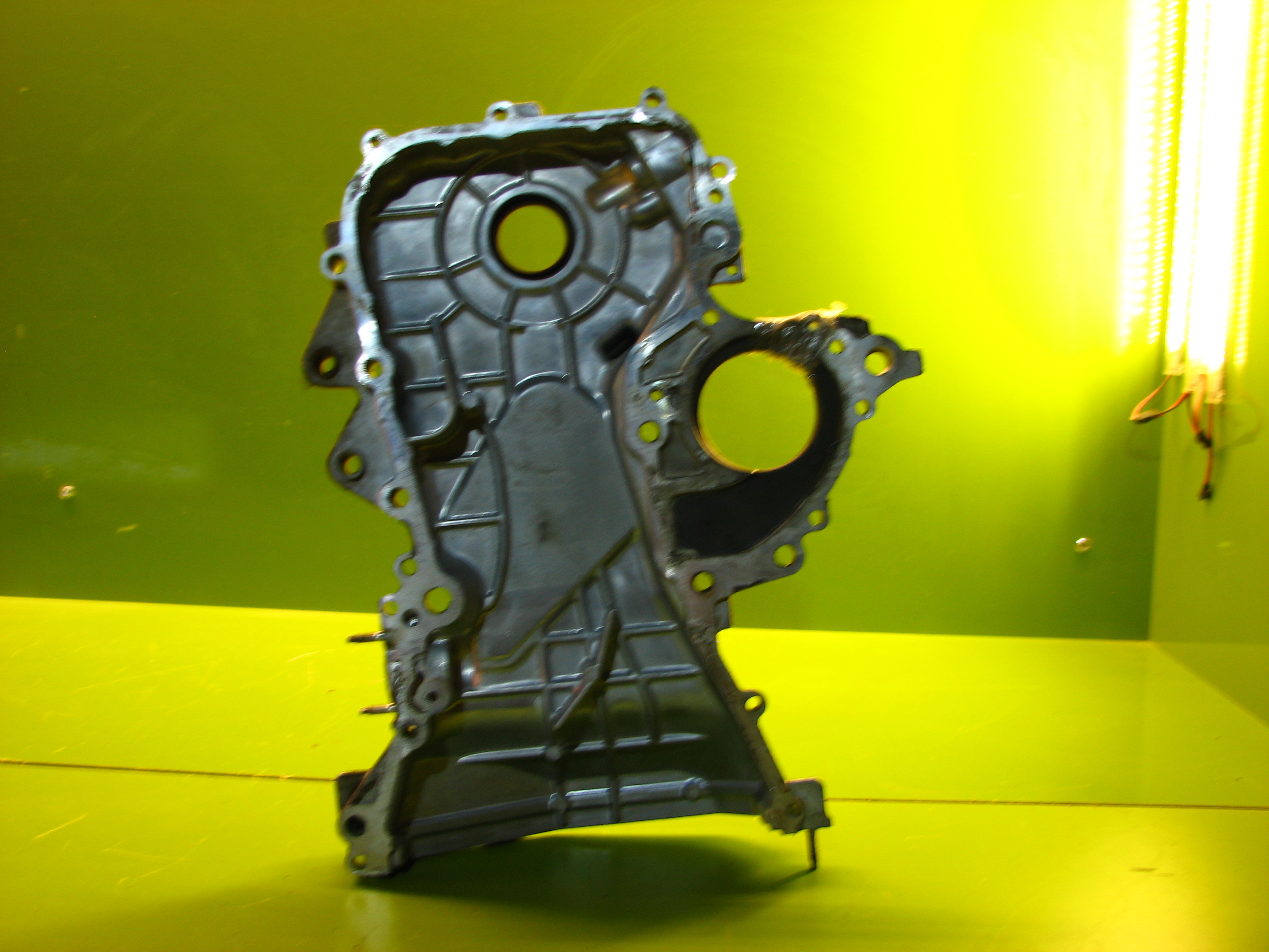 سینی جلو موتور تویوتا کرولا