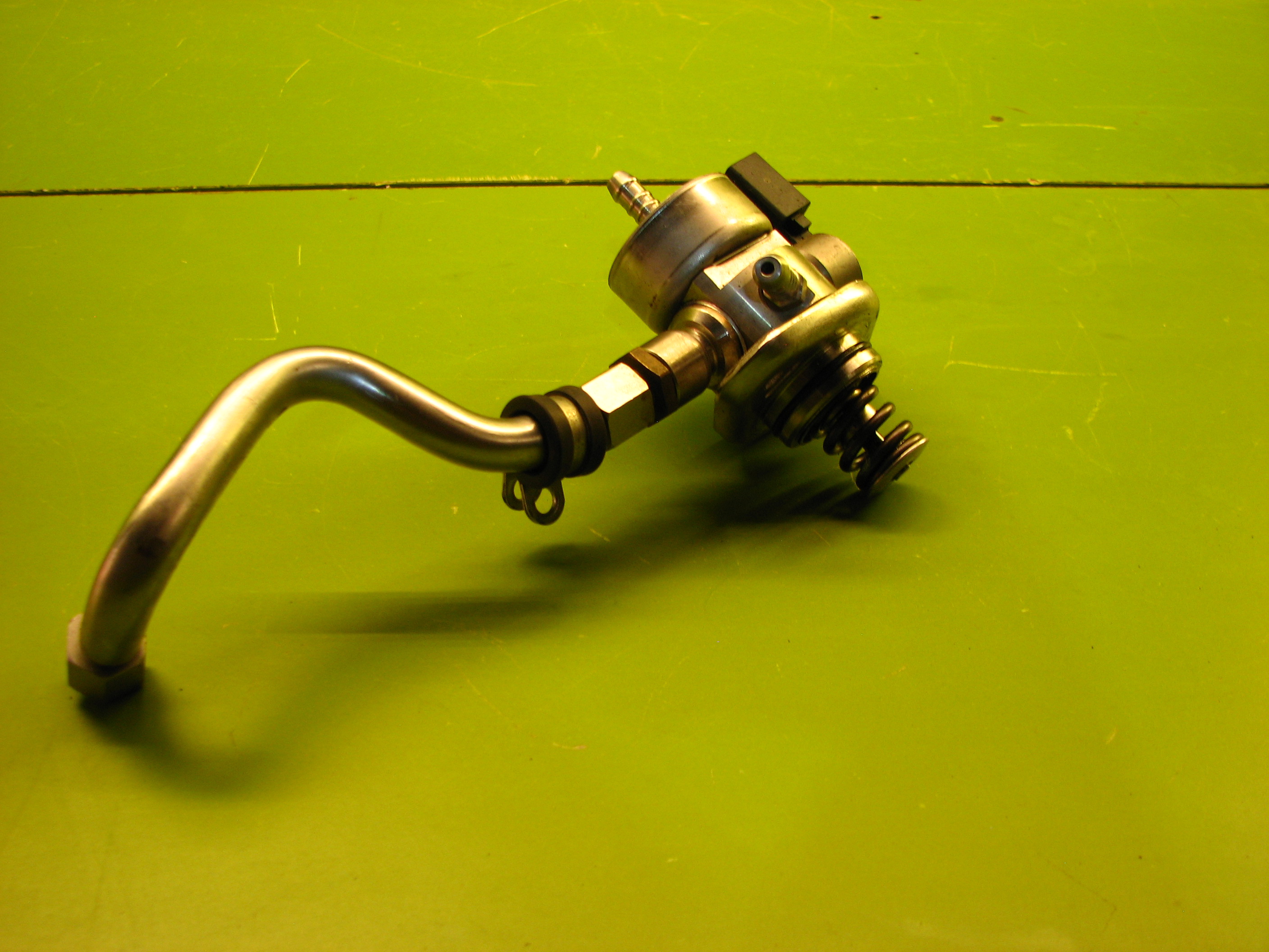 پمپ سوخت مکانیکی تیگوان - N6