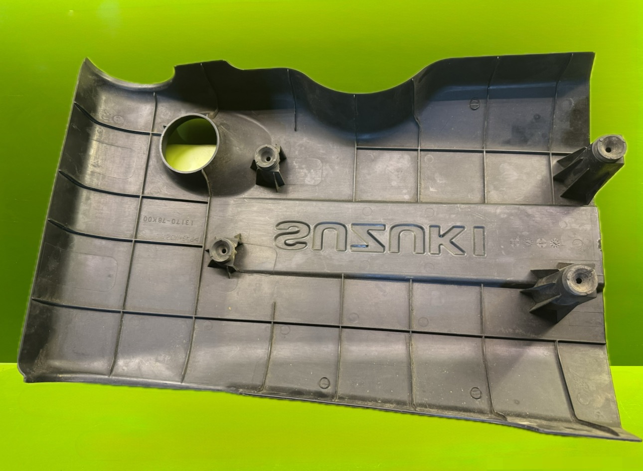 قاب روی موتور سوزوکی ویتارا ۲۴۰۰ -N1