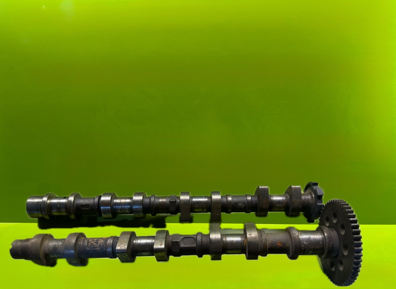 میل سوپاپ آزرا 2008 دود و هوا -N2