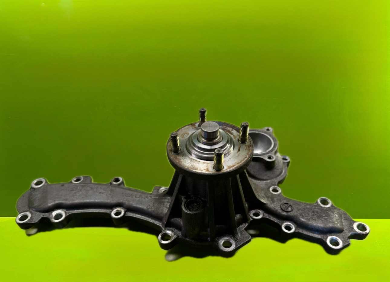 واتر پمپ تویوتا 1GR شش سیلندر - N1