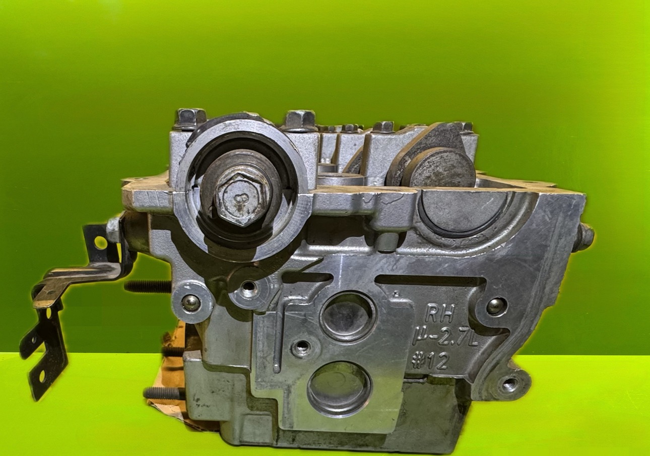 سر سیلندر سانتافه 2/7 - راست - N9