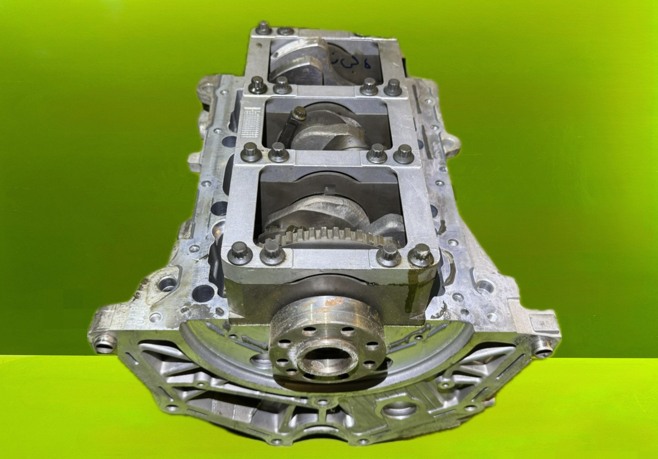 نیم موتور سانتافه ۲/۷ سالم - N1