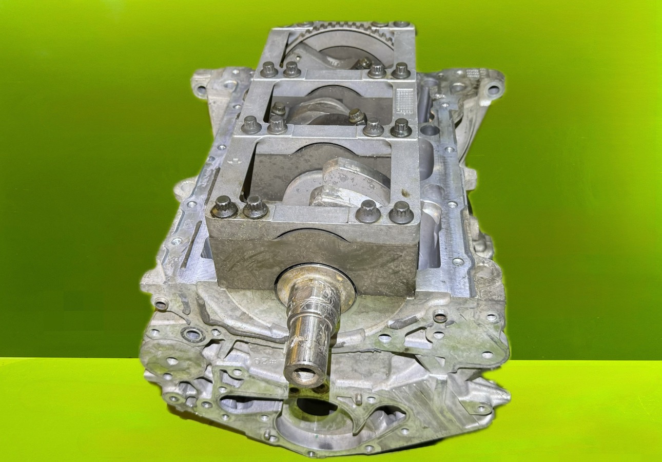 نیم موتور سانتافه ۲/۷ سالم - N1