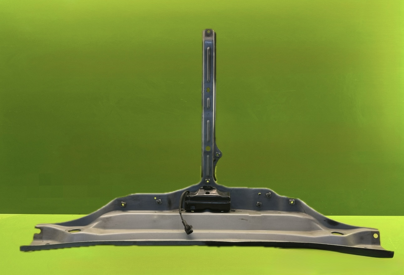 صلیبی جلوی کادنزا 