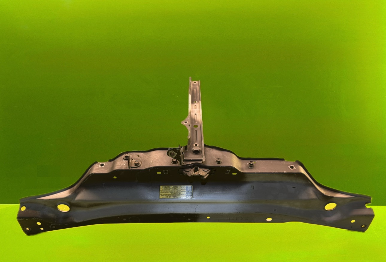 صلیبی جلوی کادنزا 