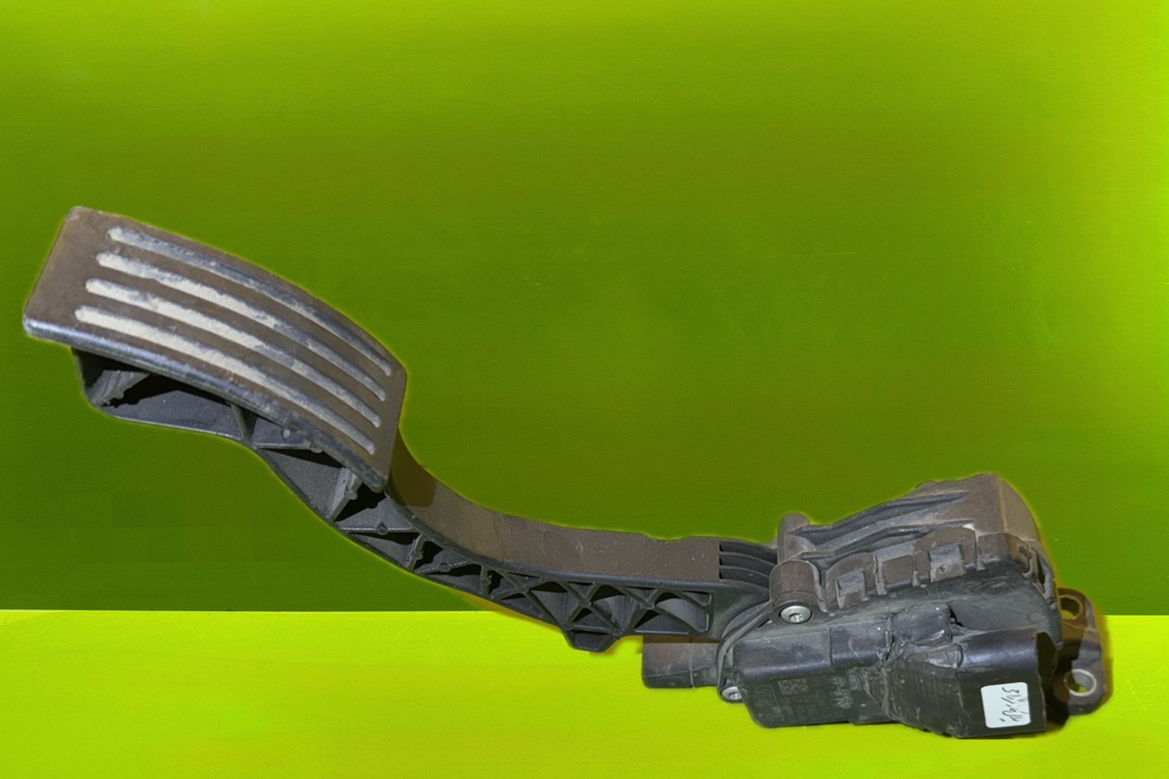 پدال گاز مزدا 3 -N1