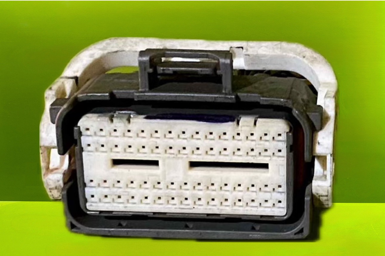 سوکت کامپیوتر مزدا-ویتارا -N1