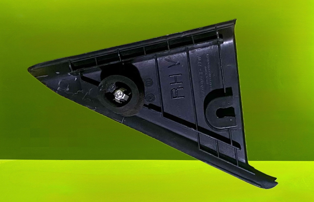 قاب لچکی YF عقب راست -N1