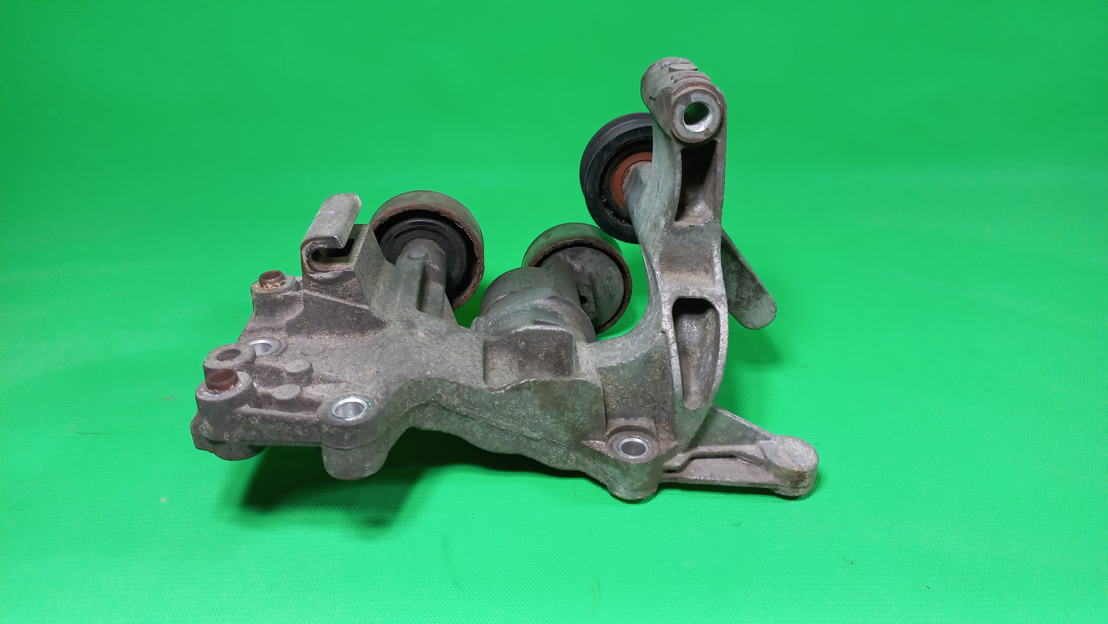 پایه دینام و کمپرسور سانتافه نیو