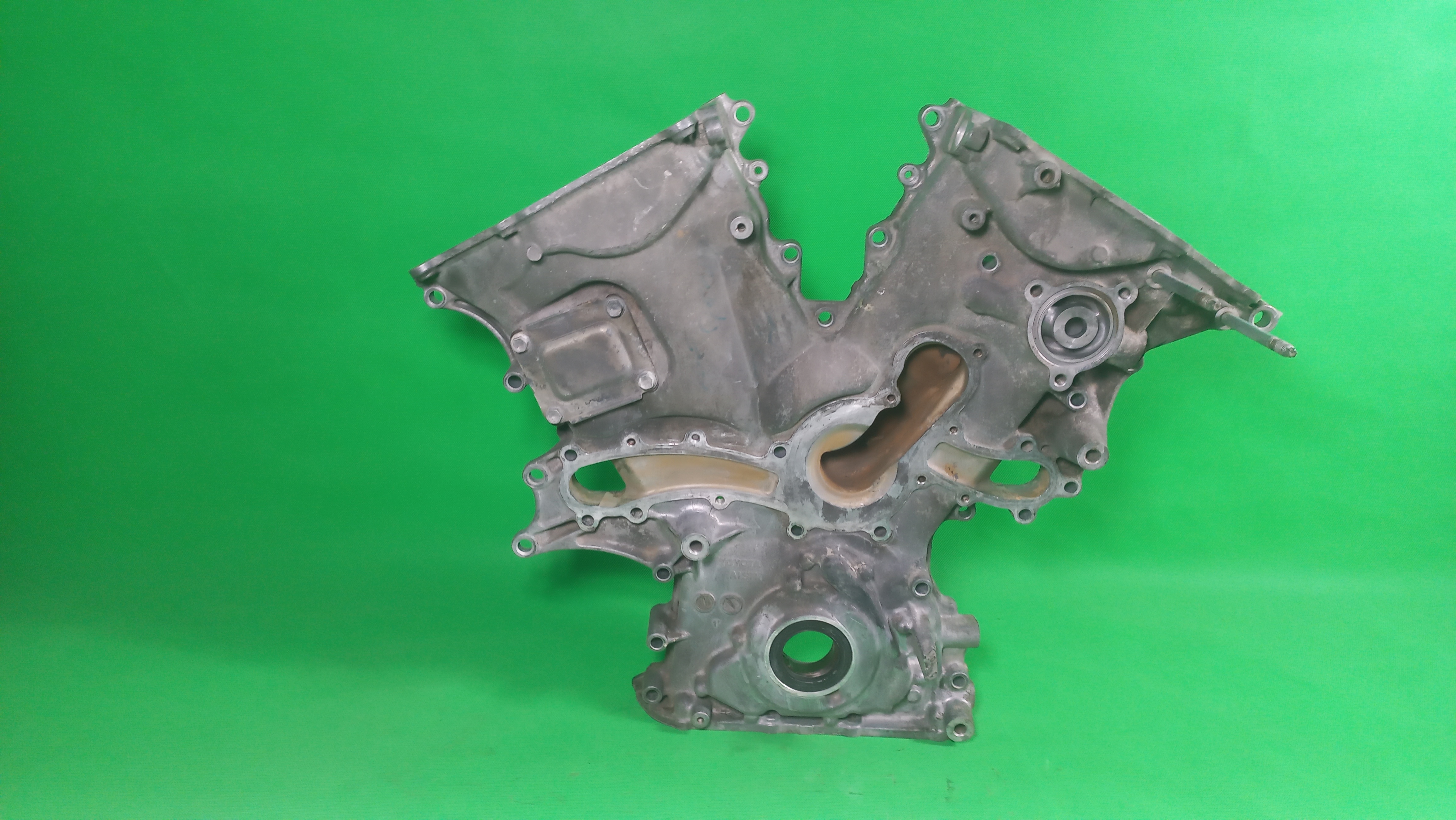 سینی جلو موتور لندکروز و پرادو