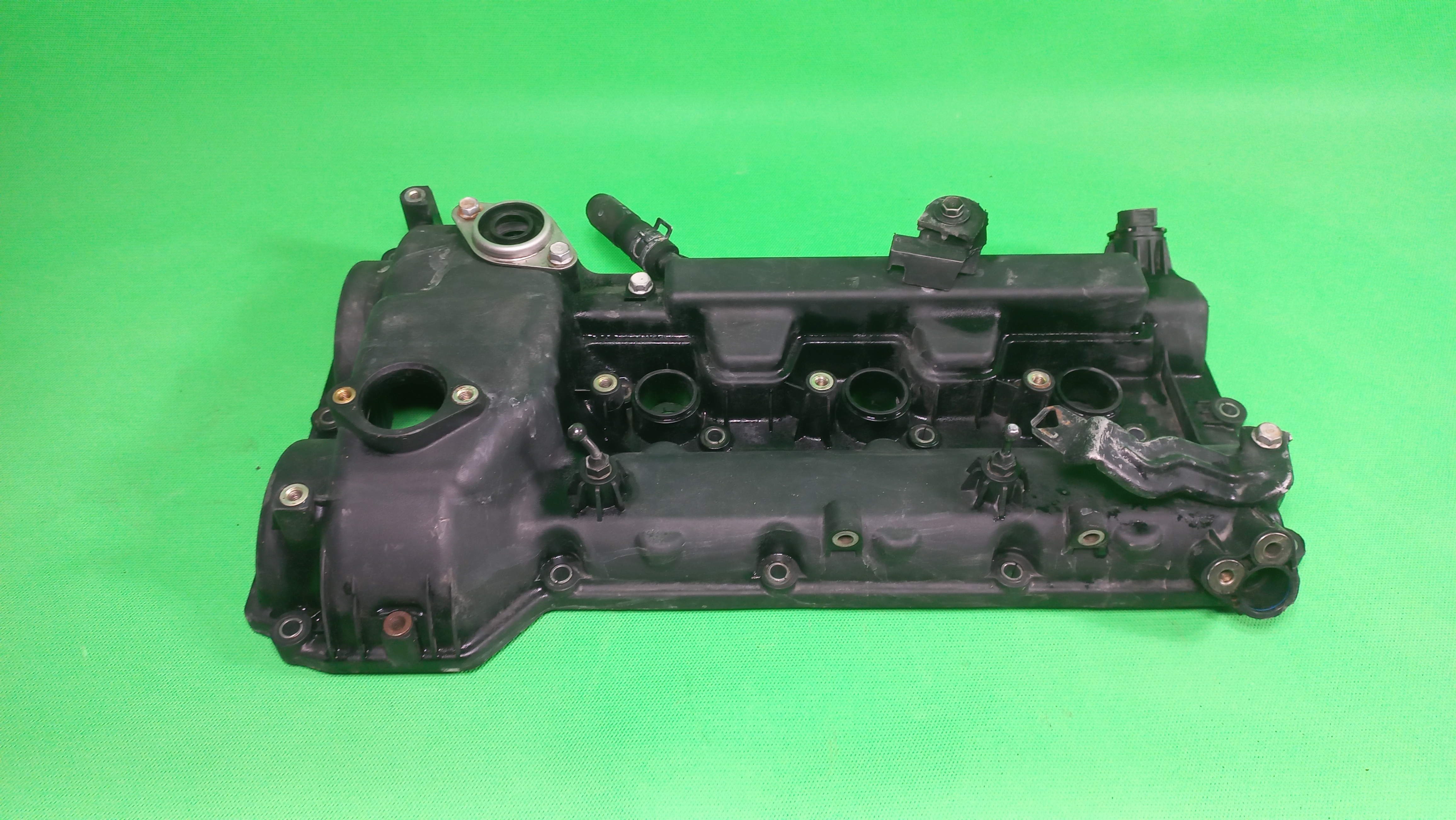 درب سوپاپ چپ جنسیس