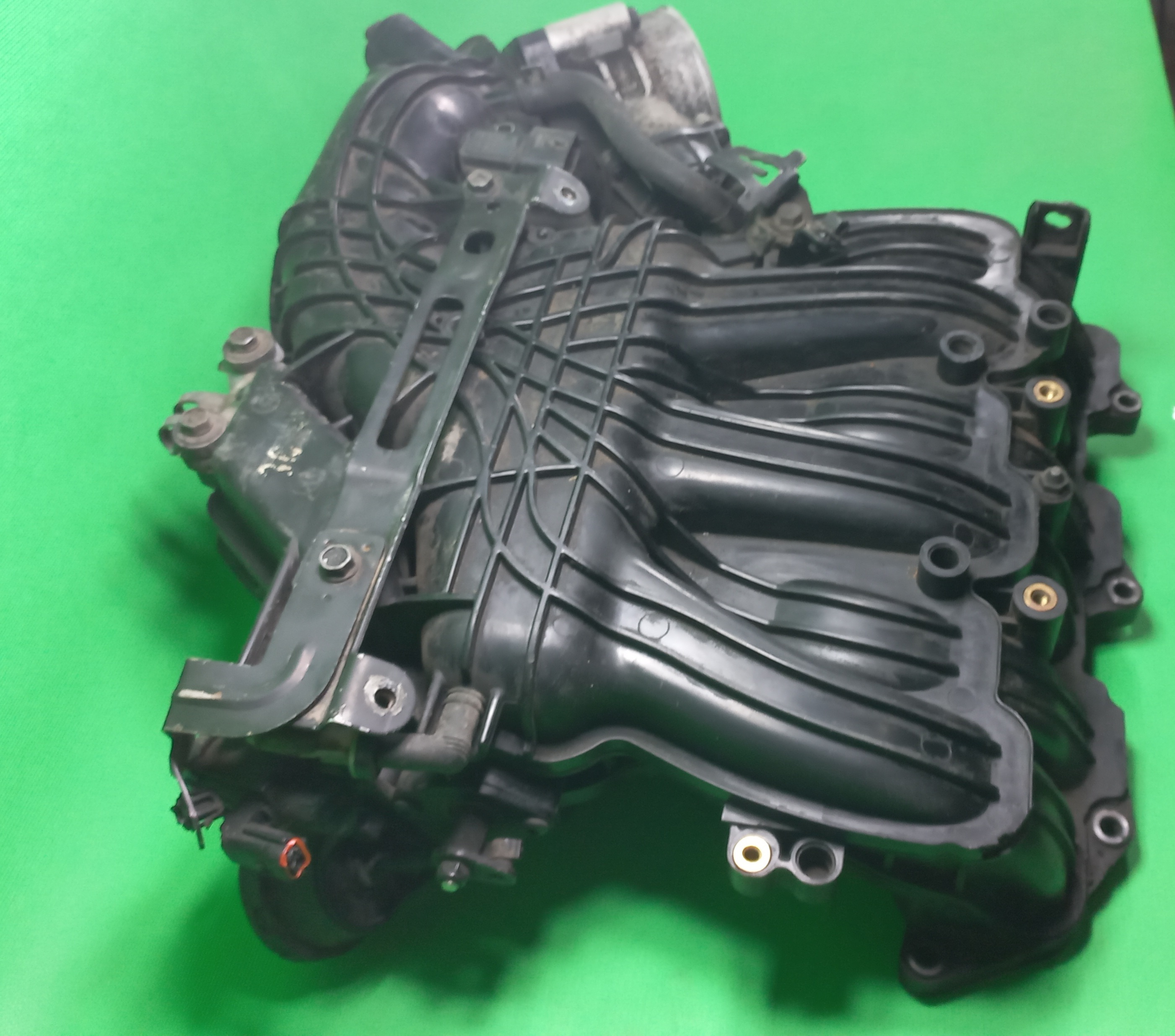 منیفولد آزرا با دریچه گاز