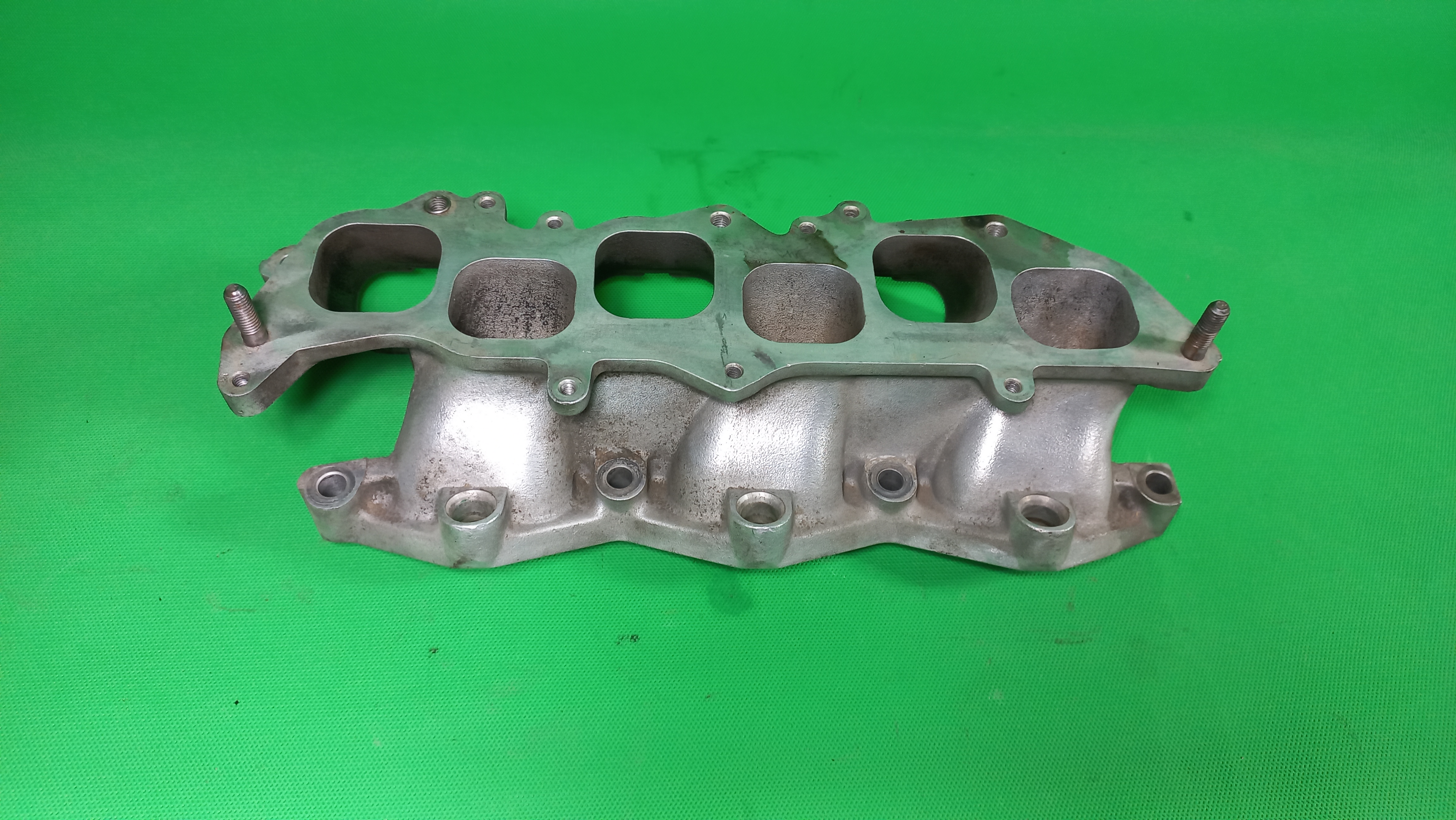 سنگ وسط آزرا