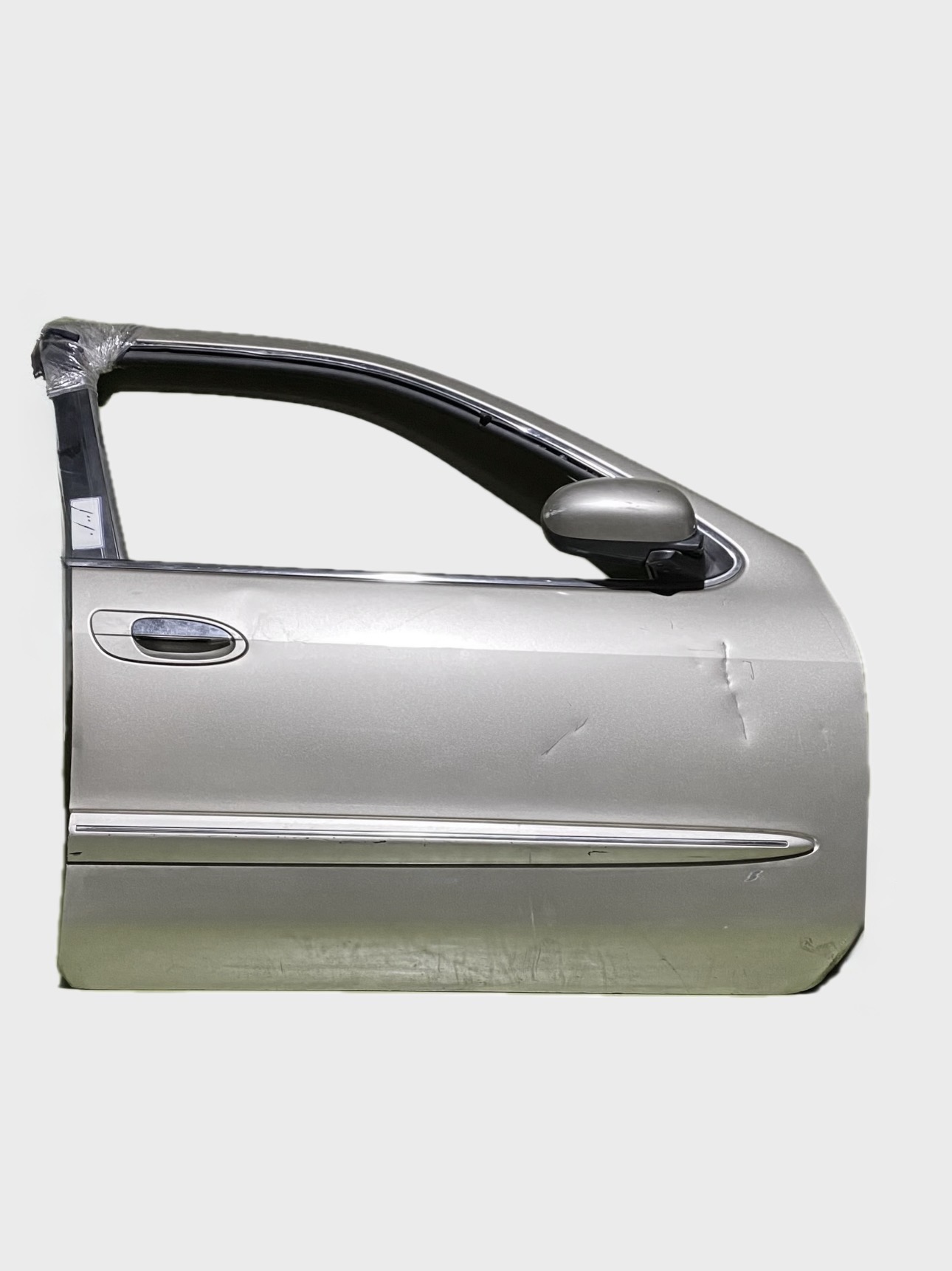 درب خودرو ماکسیما جلو راست 