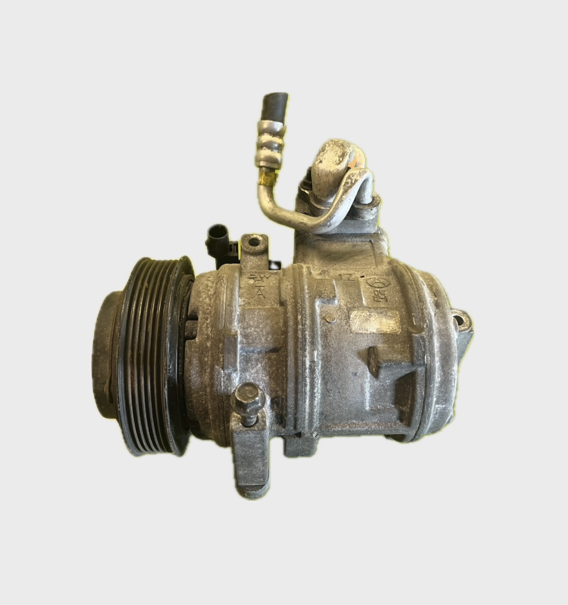 کمپرسور کولر تویوتایی سه پیچ 