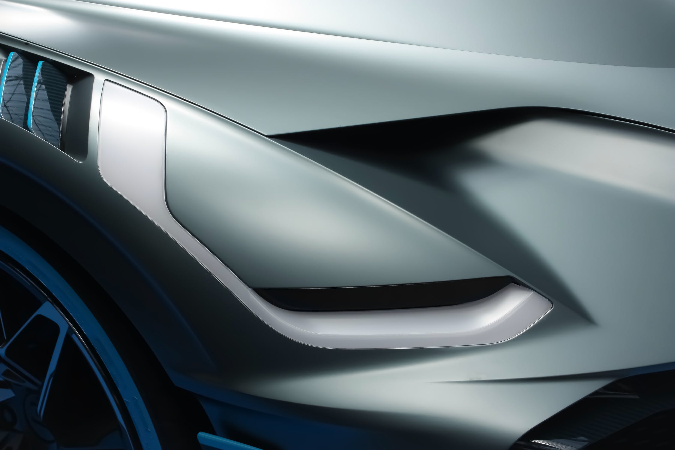 قطعات بیرونی خودرو 